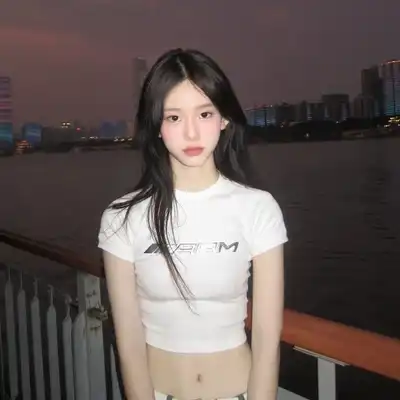 沈芳